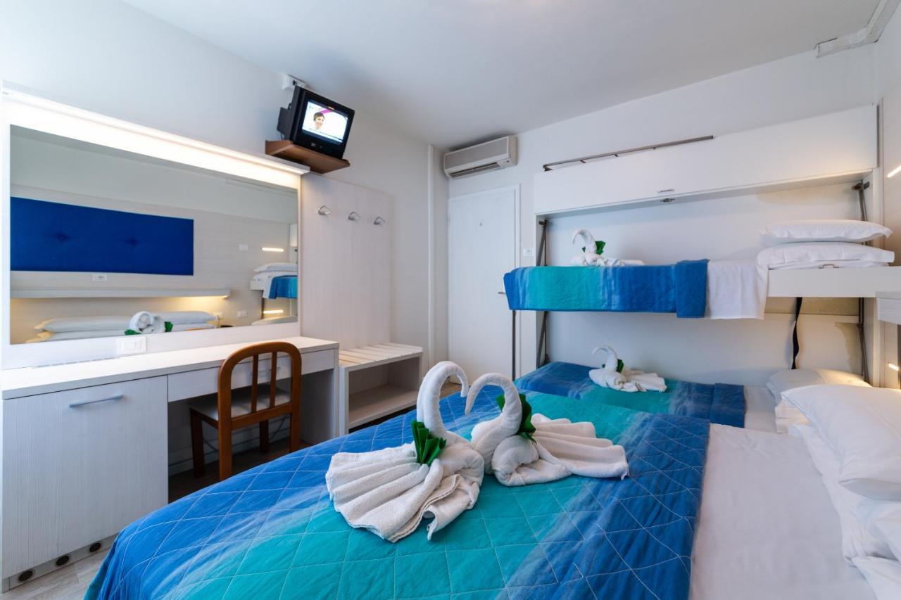 Villa Lucilla Lignano Sabbiadoro Bagian luar foto