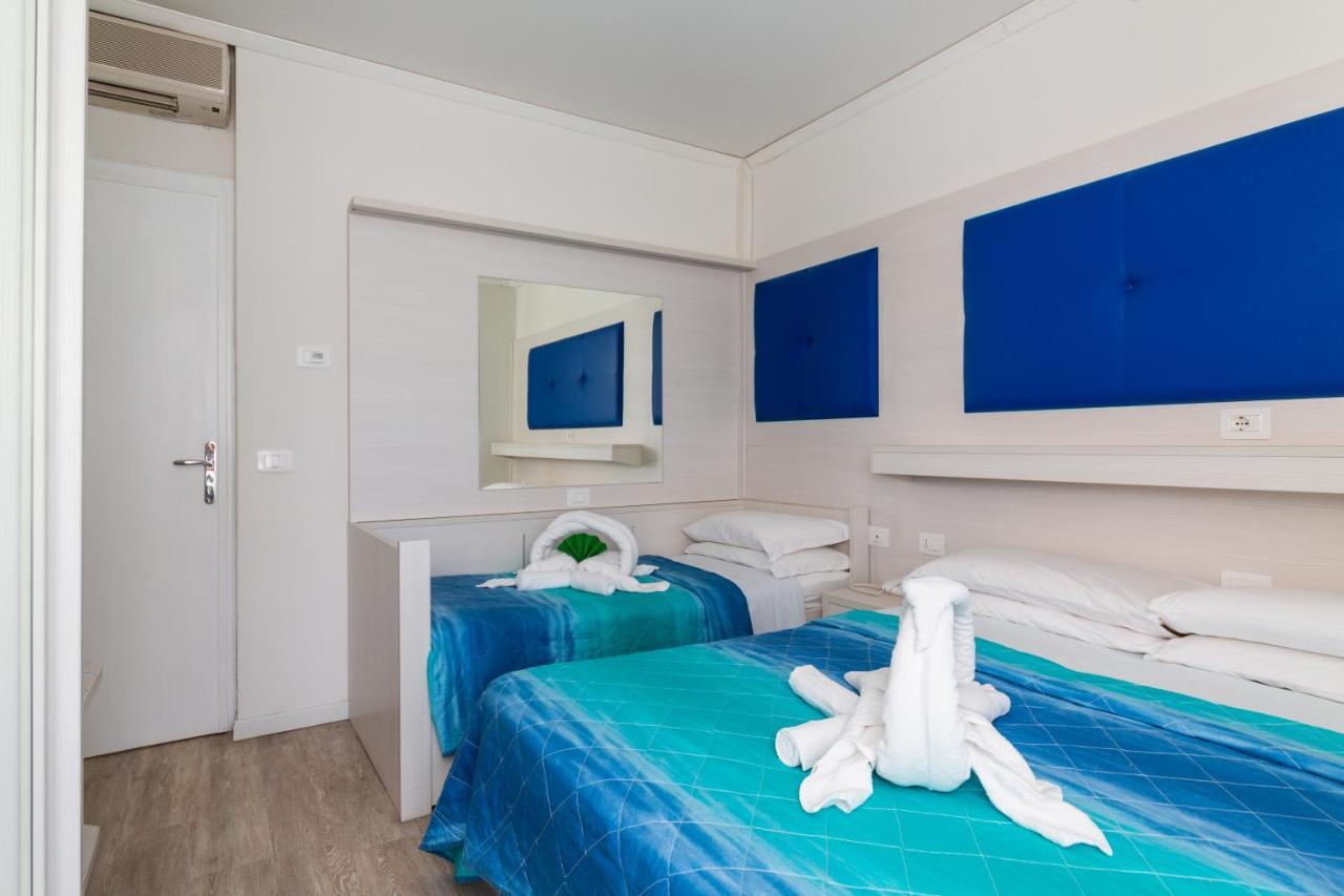 Villa Lucilla Lignano Sabbiadoro Bagian luar foto