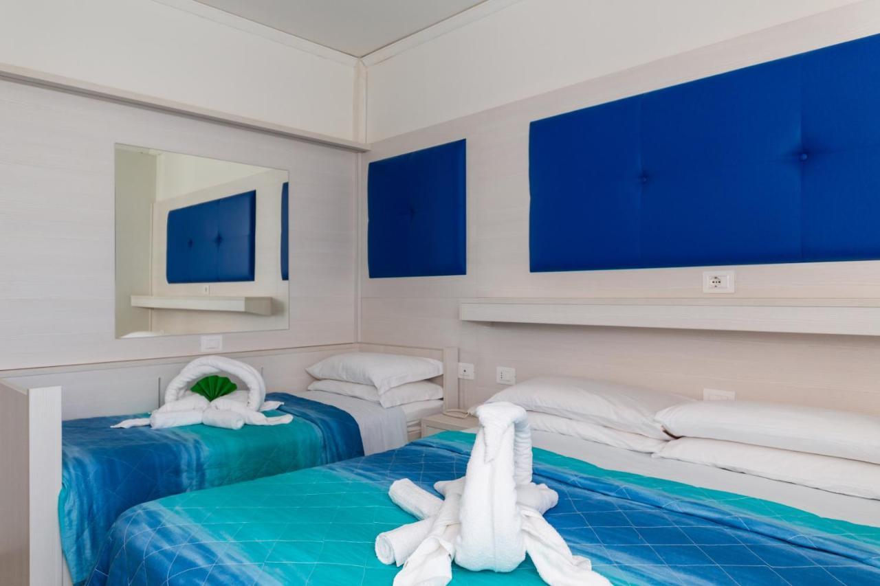 Villa Lucilla Lignano Sabbiadoro Bagian luar foto