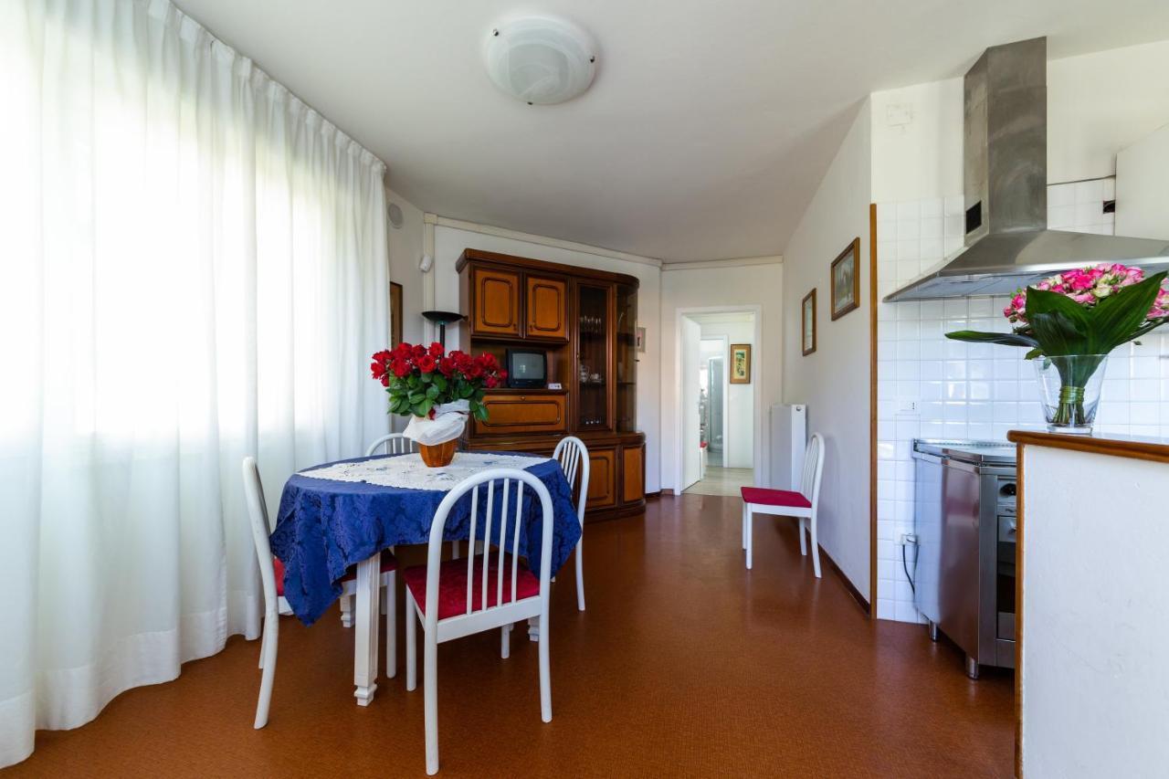 Villa Lucilla Lignano Sabbiadoro Bagian luar foto