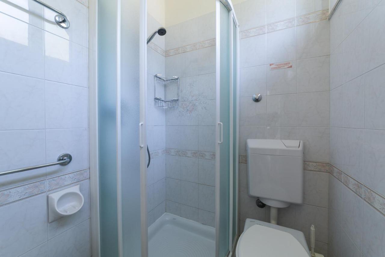 Villa Lucilla Lignano Sabbiadoro Bagian luar foto
