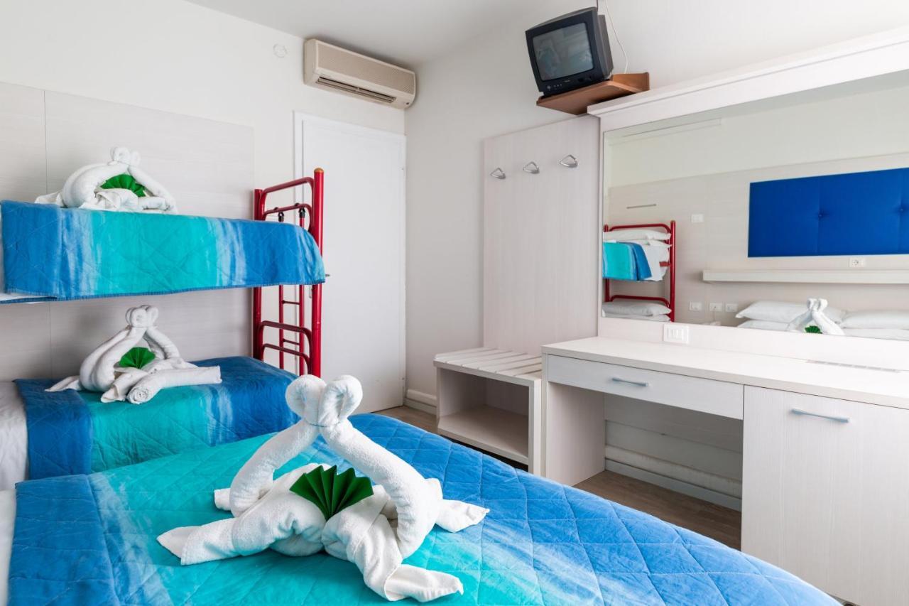 Villa Lucilla Lignano Sabbiadoro Bagian luar foto