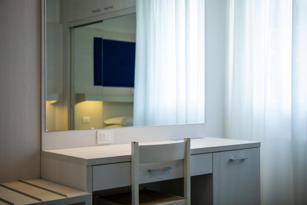 Villa Lucilla Lignano Sabbiadoro Bagian luar foto